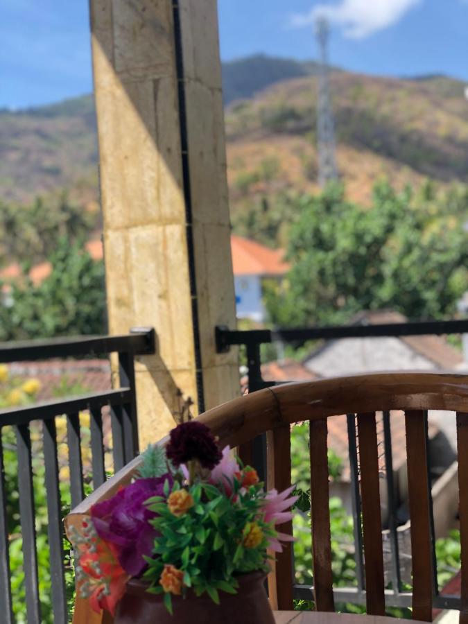 Tira Amed Homestay Экстерьер фото