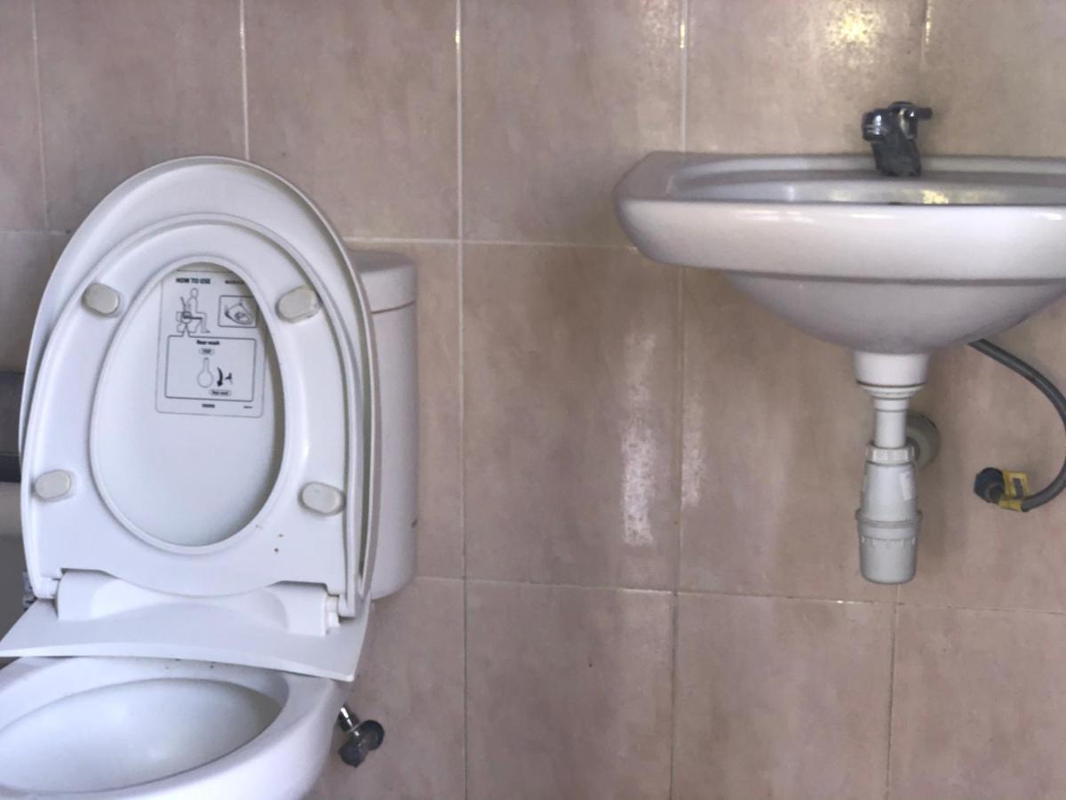 Tira Amed Homestay Экстерьер фото