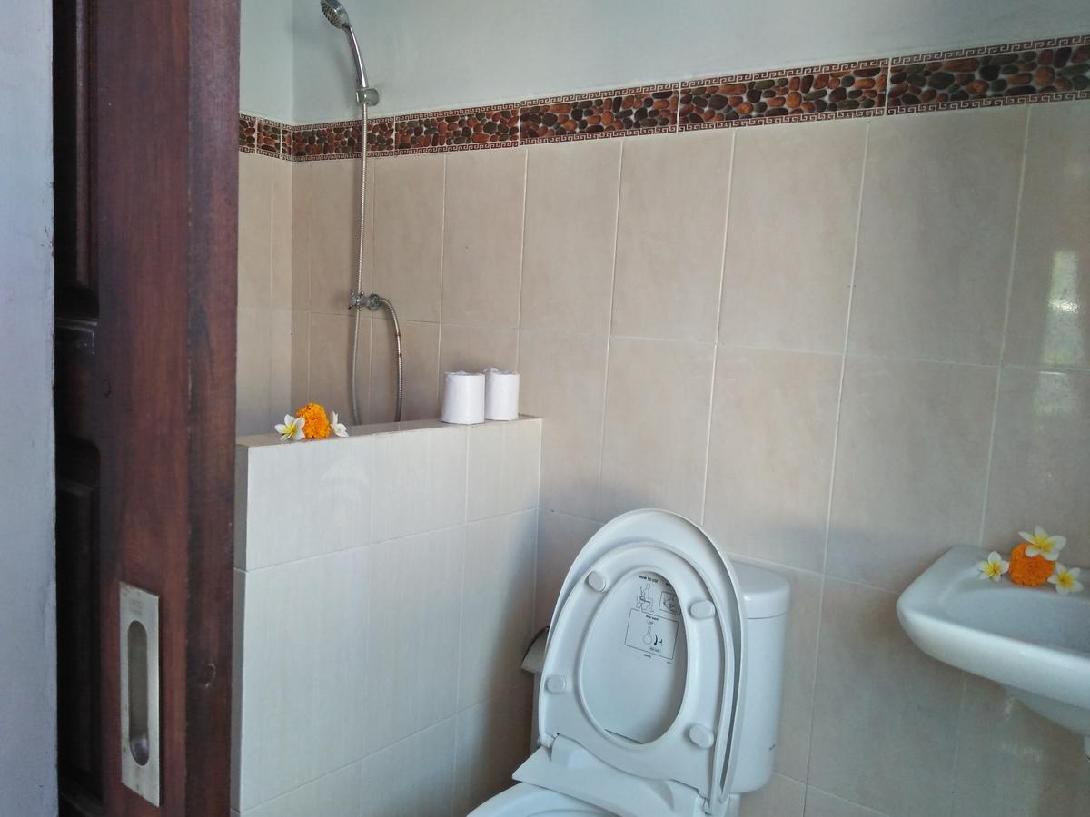 Tira Amed Homestay Экстерьер фото