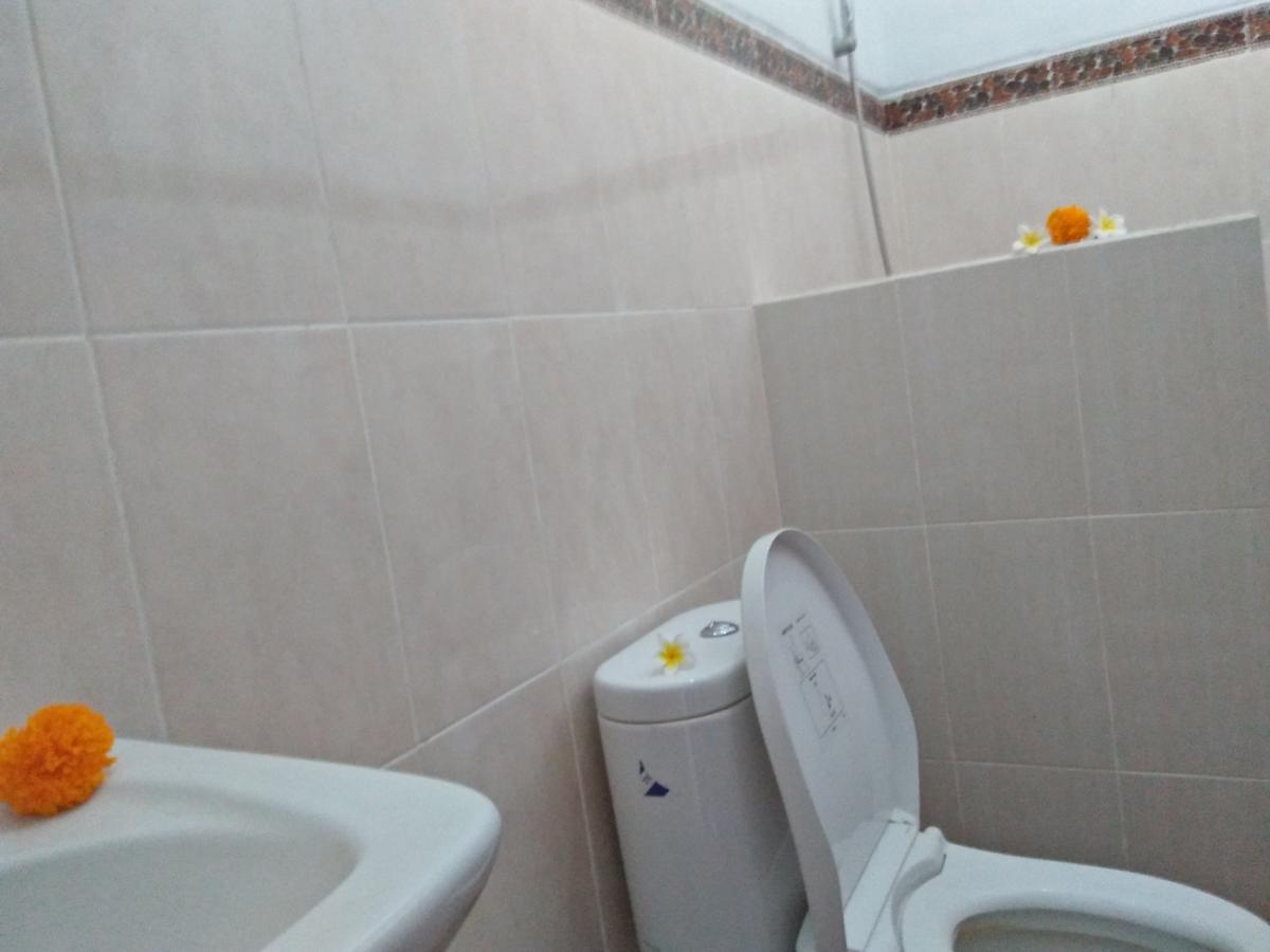 Tira Amed Homestay Экстерьер фото