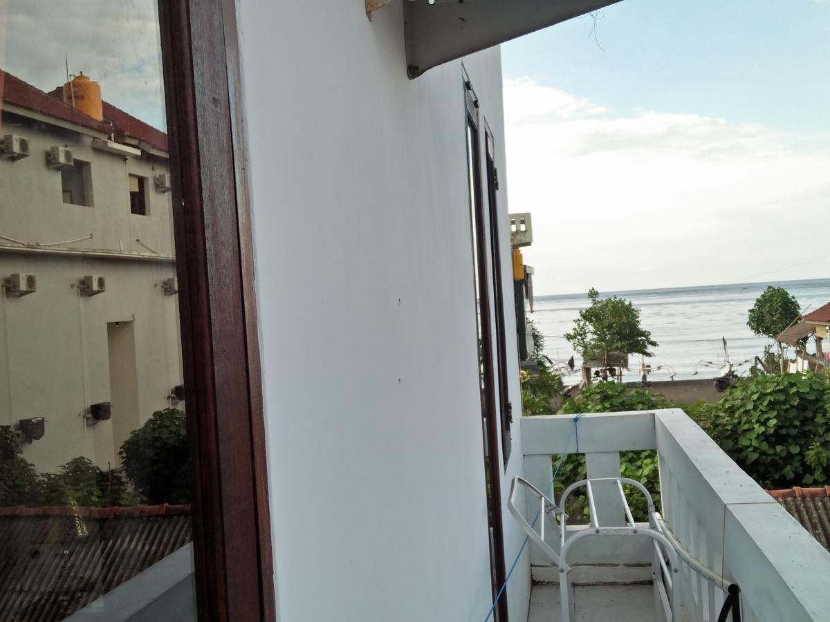 Tira Amed Homestay Экстерьер фото