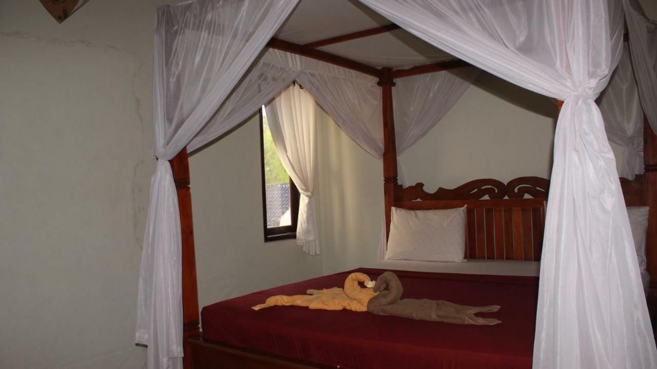 Tira Amed Homestay Экстерьер фото