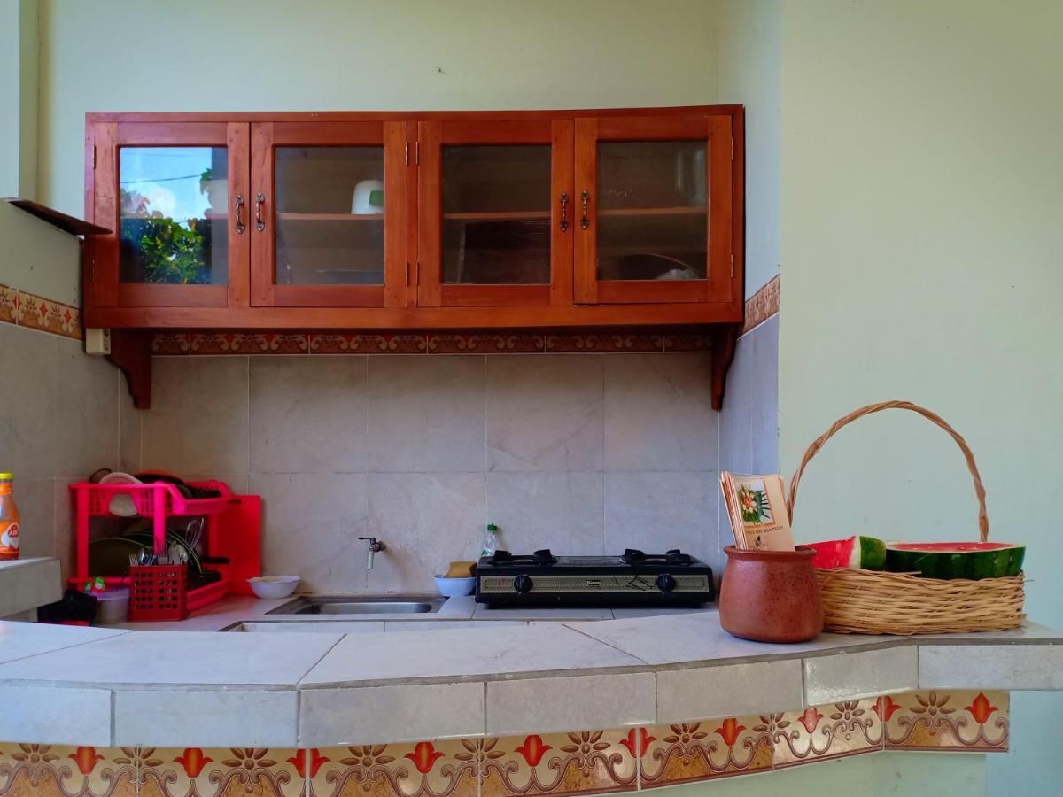 Tira Amed Homestay Экстерьер фото